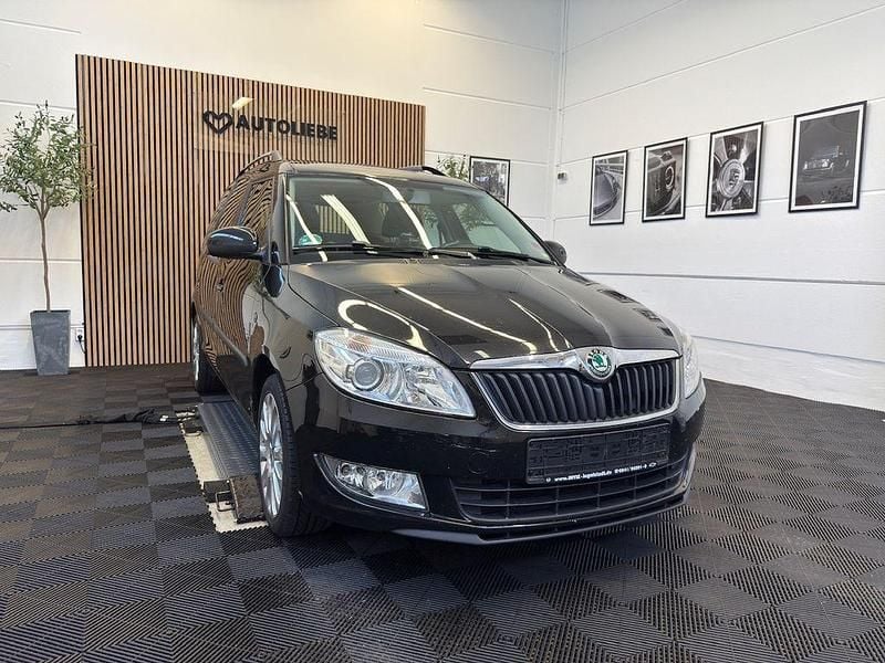 Schwarz Gebraucht 2010 Skoda Roomster Plus Edition Kombi | 2.950 € (Guter Preis) - Bild 1/4