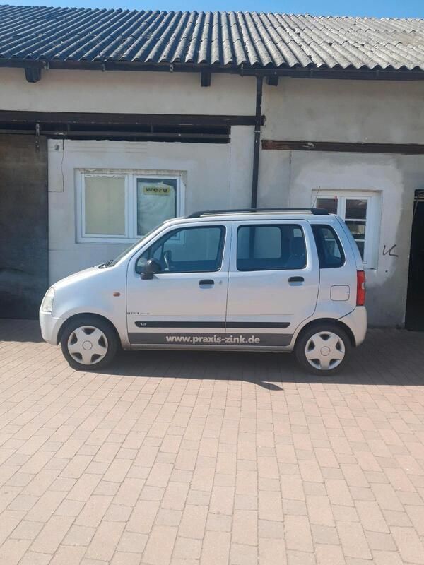 Grau Gebraucht 2001 Suzuki Wagon R+ Kombi | 1.400 € (Guter Preis) - Bild 1/4