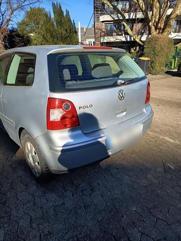 Gebraucht VW Polo 75 PS (55 kW) 2003 Silber Kleinwagen