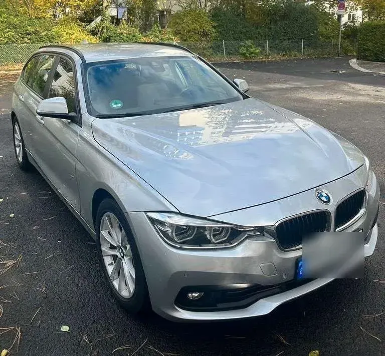 Używany BMW 320 Efficient Dynamics 163 KM (119 kW) 2018 Szary Kombi