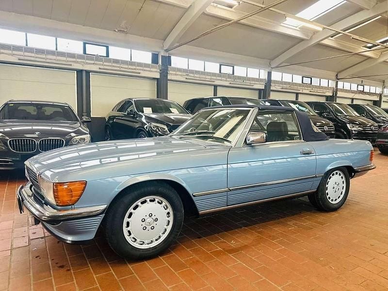 Usata Mercedes SL300 179 CV (131 kW) 1987 Blu Cabrio