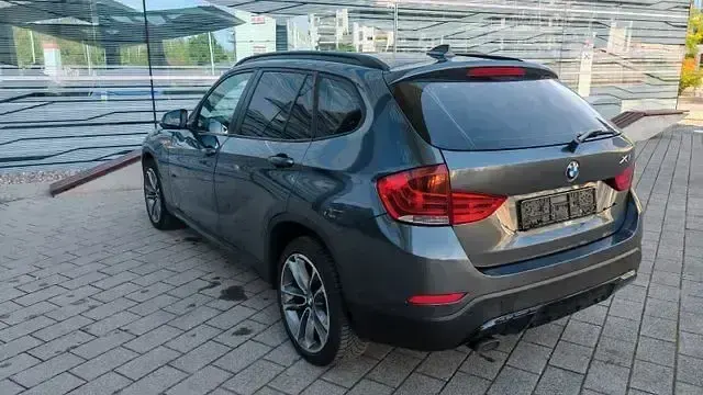 Gebraucht BMW X1 Sport Line 184 PS (135 kW) 2012 Grau SUV