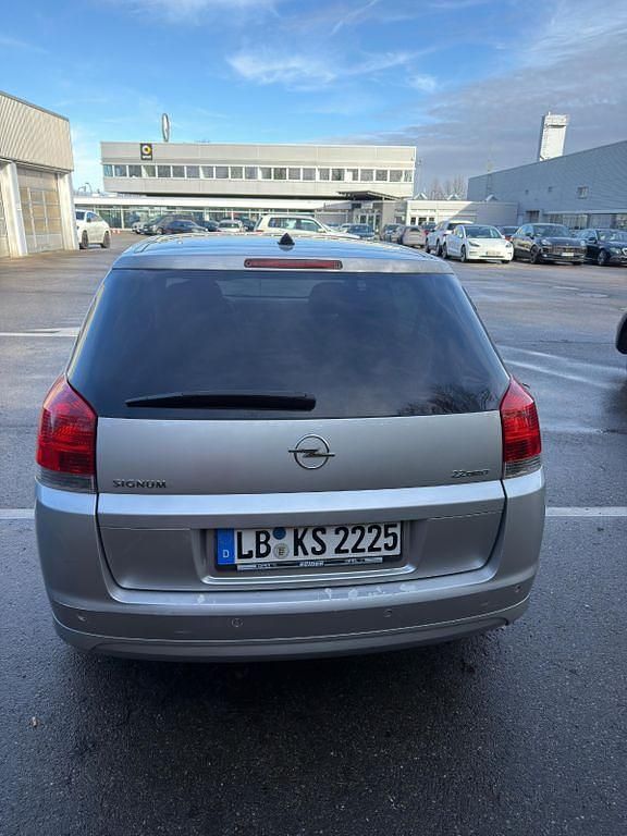 Gebraucht Opel Signum 155 PS (114 kW) 2006 Silber Kleinwagen