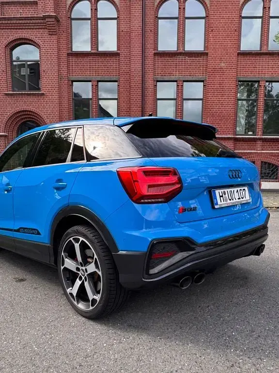 Gebraucht Audi SQ2 Sport 300 PS (220 kW) 2021 Blau SUV