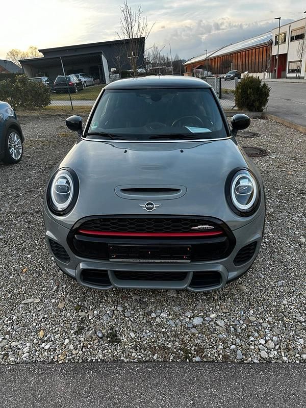 Gebraucht Mini John Cooper Works 231 PS (169 kW) 2020 Grau Kleinwagen
