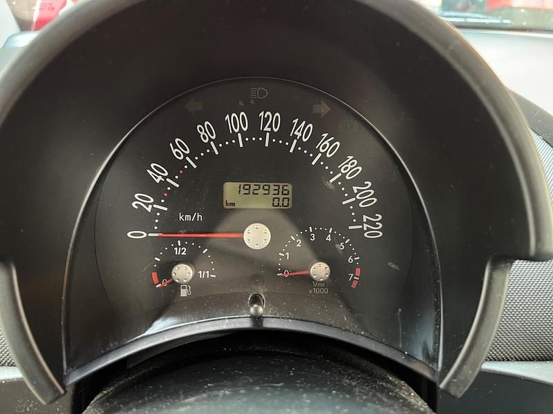 Gebraucht VW New Beetle 115 PS (84 kW) 1998 Rot Kleinwagen