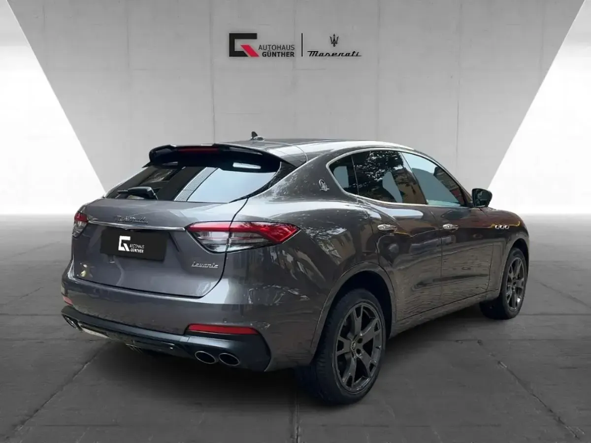 Gebraucht Maserati Levante 275 PS (202 kW) 2021 Grau SUV