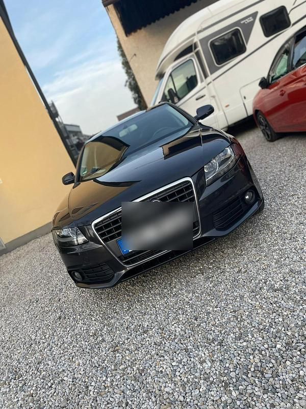 Gebraucht Audi A4 2010 Grau Kombi