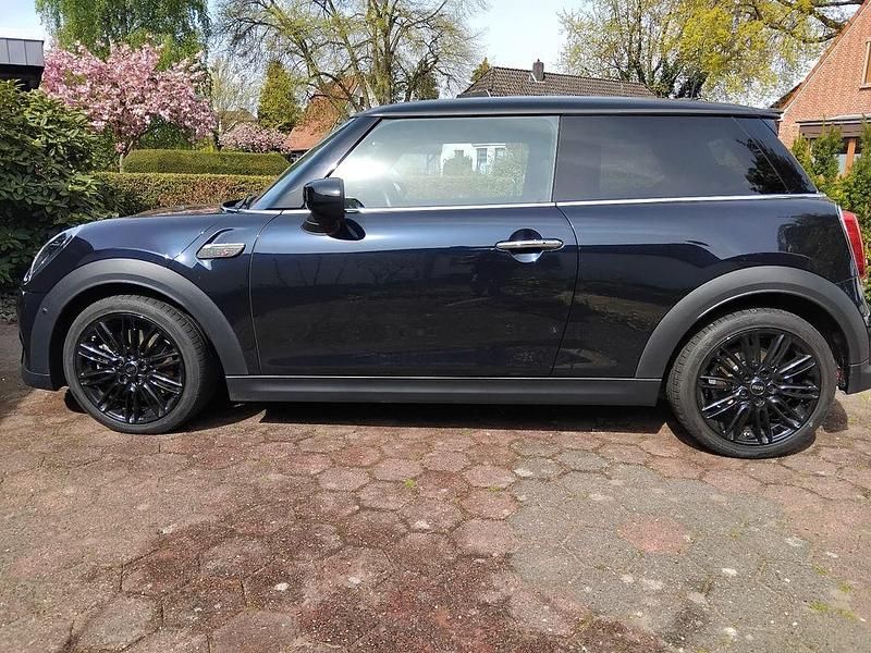 Gebraucht Mini Cooper S Classic 178 PS (130 kW) 2022 Schwarz Kleinwagen