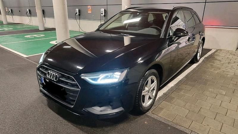 Gebraucht Audi A4 136 PS (100 kW) 2020 Schwarz Kombi