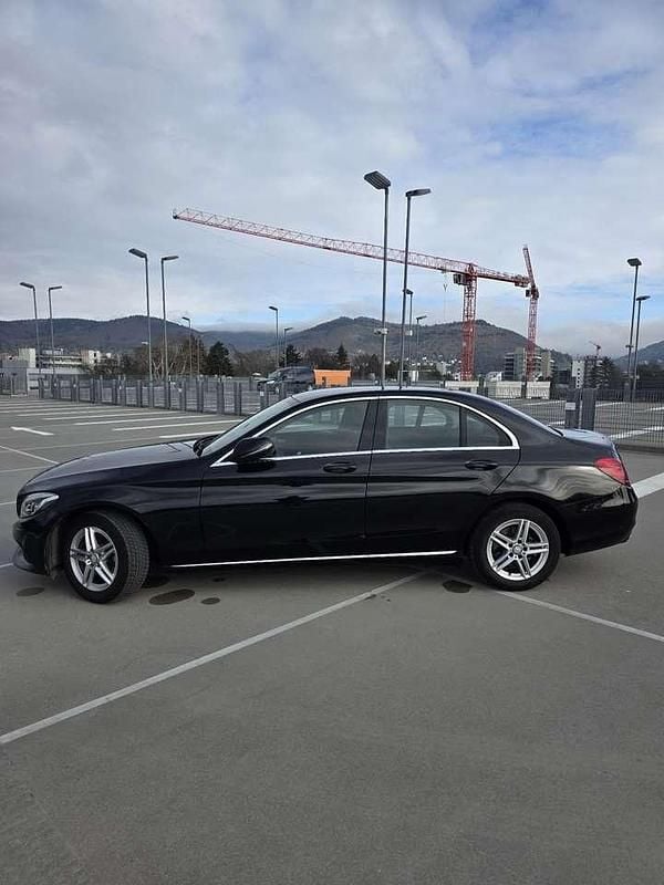 Gebraucht Mercedes C200 Avantgarde 184 PS (135 kW) 2015 Schwarz Limousine