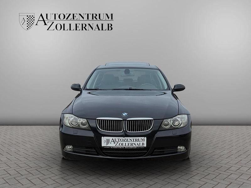 Gebraucht BMW 325 Advantage 218 PS (160 kW) 2007 Schwarz Limousine