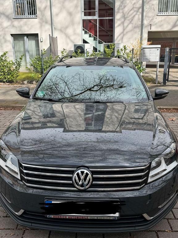 Gebraucht VW Passat 140 PS (102 kW) 2014 Grau Kombi