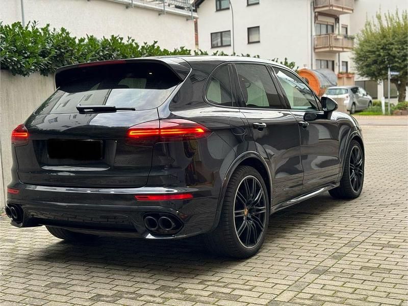 Gebraucht Porsche Cayenne GTS Chrono 441 PS (324 kW) 2015 Schwarz SUV