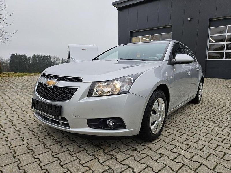 Silber Gebraucht 2012 Chevrolet Cruze LTZ Kleinwagen | 1.700 € (Superpreis) - Bild 1/4