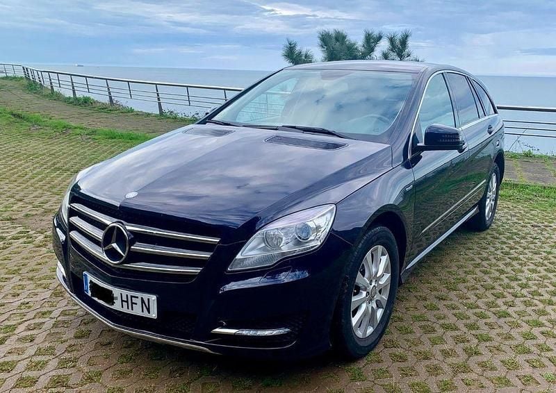 Gebraucht 2011 Mercedes R300 Van / Kleinbus | 11.300 € (Fairer Preis) - Bild 1/4