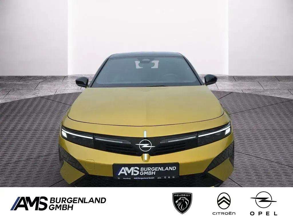 Neu Opel Astra Ultimate 145 PS (106 kW) 2026 Gelb Limousine