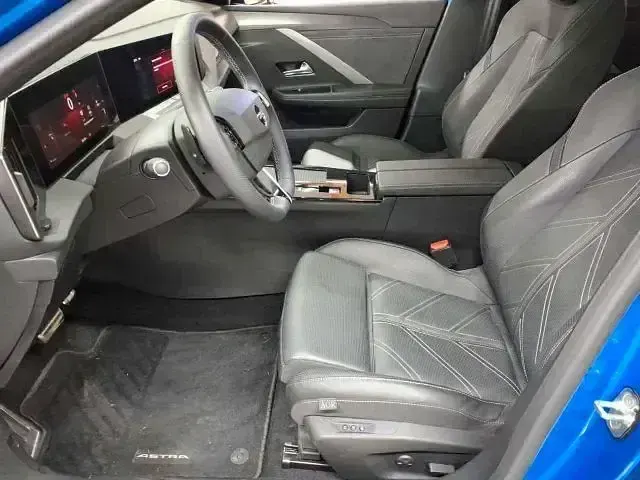 Gebraucht Opel Astra Ultimate 2024 Blau Kleinwagen