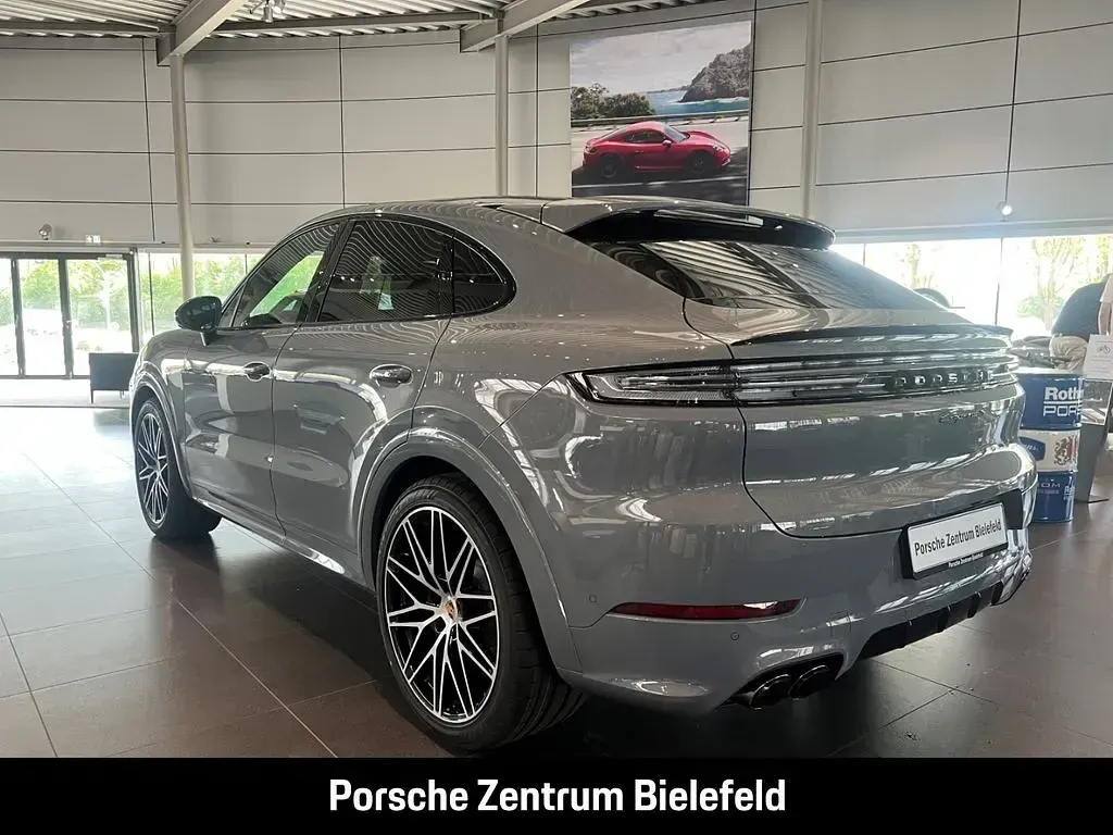 Gebraucht Porsche Cayenne 475 PS (349 kW) 2025 Grau SUV