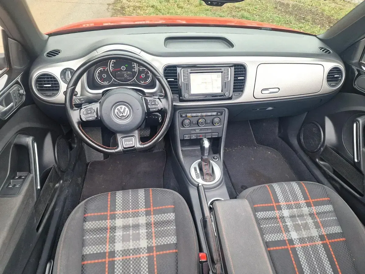 Gebraucht VW Beetle CLUB 150 PS (110 kW) 2016 Habanero orange metallic Kleinwagen