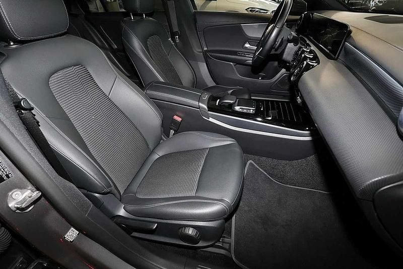 Gebraucht Mercedes CLA250e Shooting Brake Progressive 160 PS (117 kW) 2022 Grau Kombi