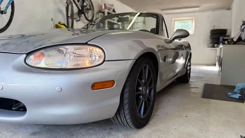 Gebraucht Mazda MX5 140 PS (102 kW) 1999 Schwarz Cabrio