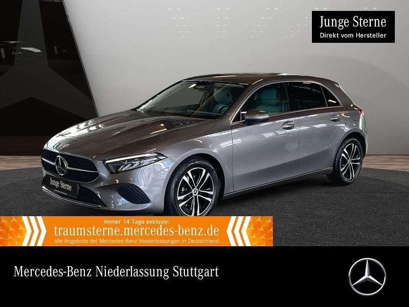 Grau Gebraucht 2024 Mercedes A200 Progressive Limousine | 32.490 € (Fairer Preis) - Bild 1/3