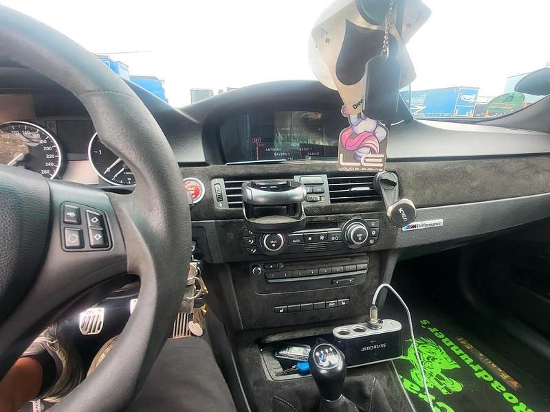 Gebraucht BMW 320 210 PS (154 kW) 2008 Schwarz Kombi