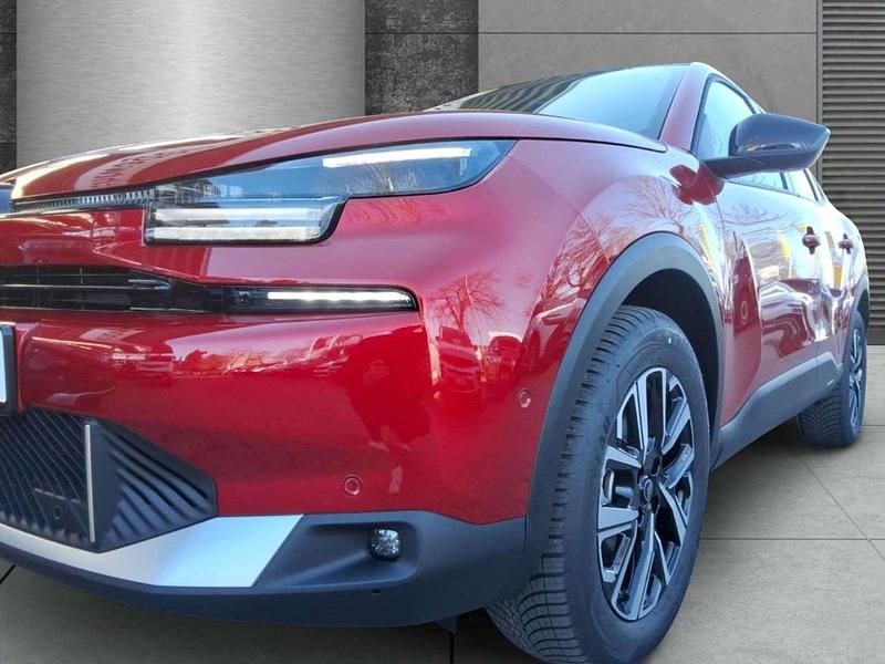 Neu Citroën C4 145 PS (106 kW) 2026 Rot/typ verkleidung aussen met SUV