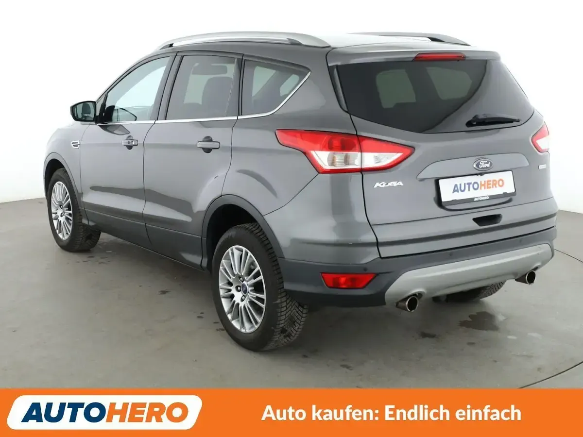 Gebraucht Ford Kuga Titanium 150 PS (110 kW) 2015 Grau SUV