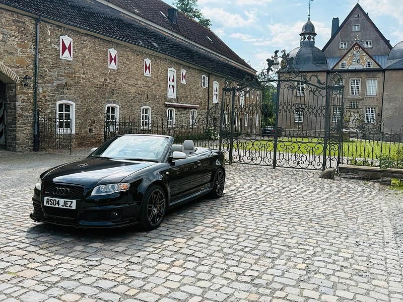 Schwarz Gebraucht 2006 Audi RS4 Cabrio | 14.990 € - Bild 1/4