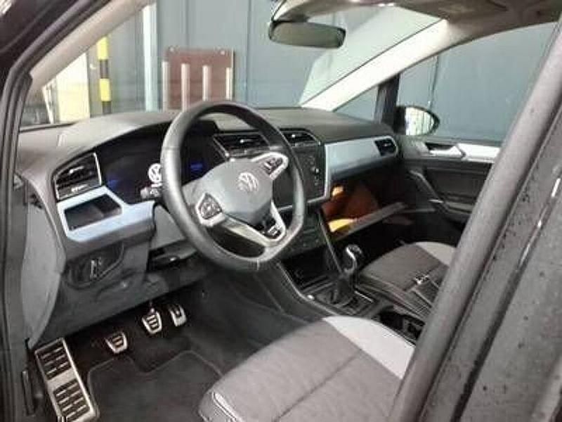 Gebraucht VW Touran Goal 150 PS (110 kW) 2025 Schwarz Van / Kleinbus