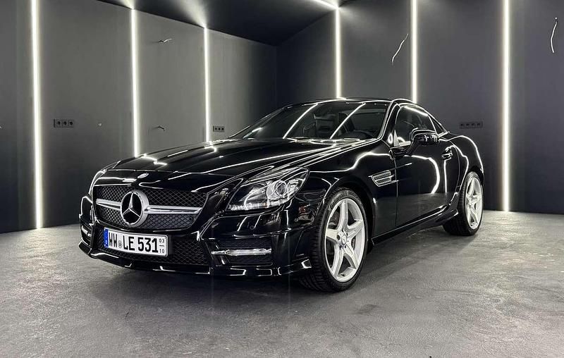 Schwarz Gebraucht 2011 Mercedes SLK200 Sport Cabrio | 26.800 € - Bild 1/4