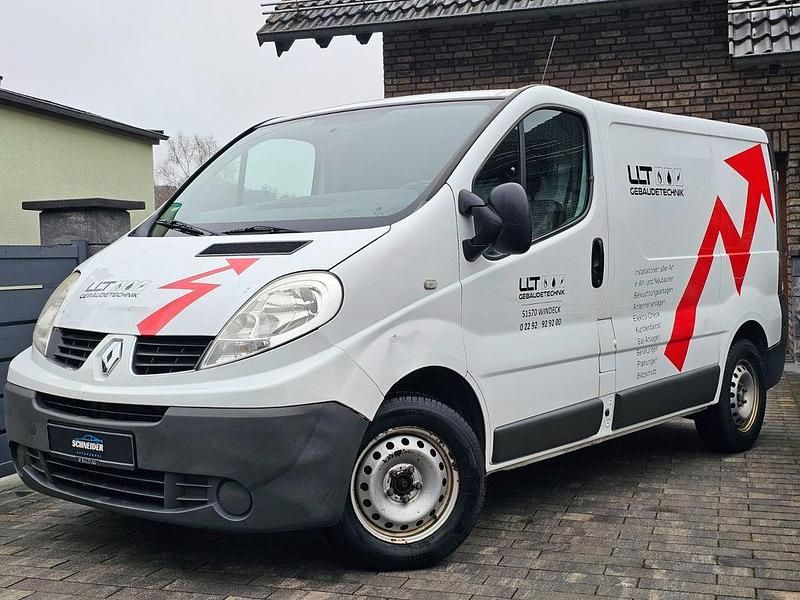 Weiß Gebraucht 2010 Renault Trafic Van / Kleinbus | 4.690 € (Guter Preis) - Bild 1/4