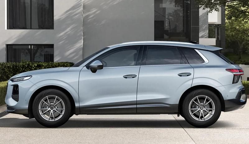 Ny Audi Q3 Ambiente 204 HK (150 kW) 2026 Grå SUV