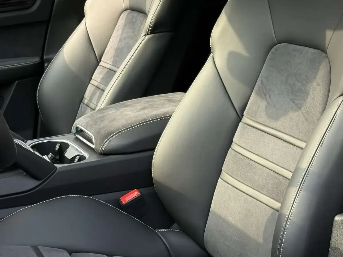 Gebraucht Porsche Cayenne Coupe GTS 460 PS (338 kW) 2023 Rot SUV