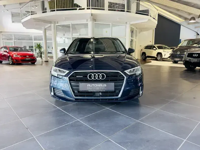 Gebraucht Audi A3 Sport 190 PS (139 kW) 2017 Cosmos blue Limousine