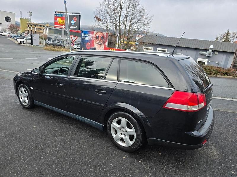 Gebraucht Opel Vectra 120 PS (88 kW) 2007 Schwarz Kombi