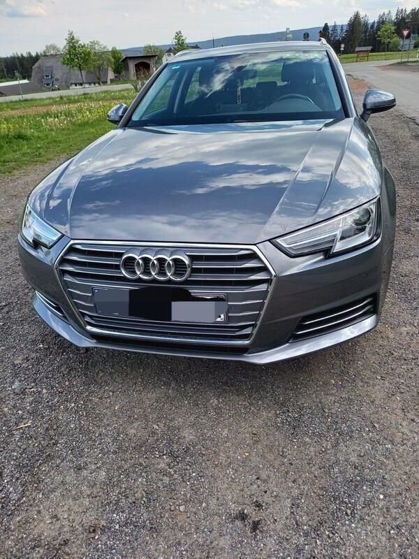 Grau Gebraucht 2018 Audi A4 Comfort Kombi | 17.200 € (Fairer Preis) - Bild 1/4