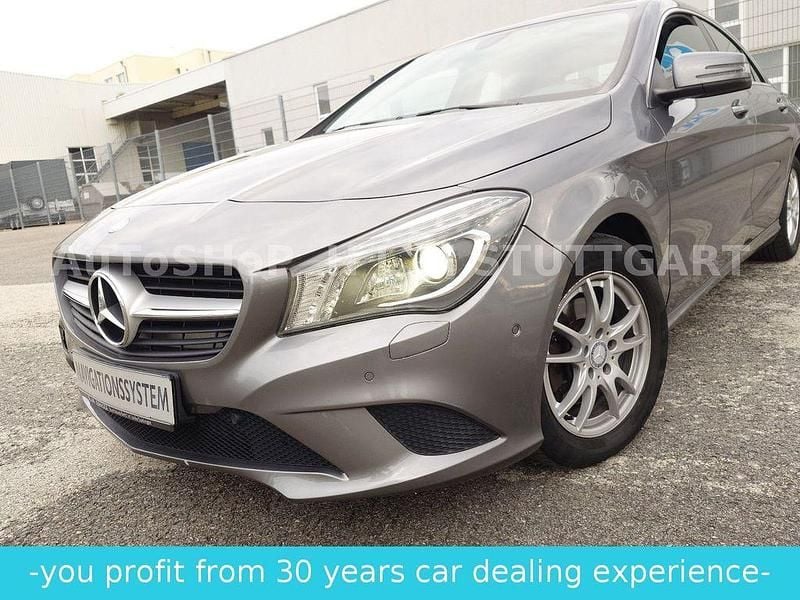 Grau Gebraucht 2014 Mercedes CLA200 Limousine | 13.998 € (Superpreis) - Bild 1/4
