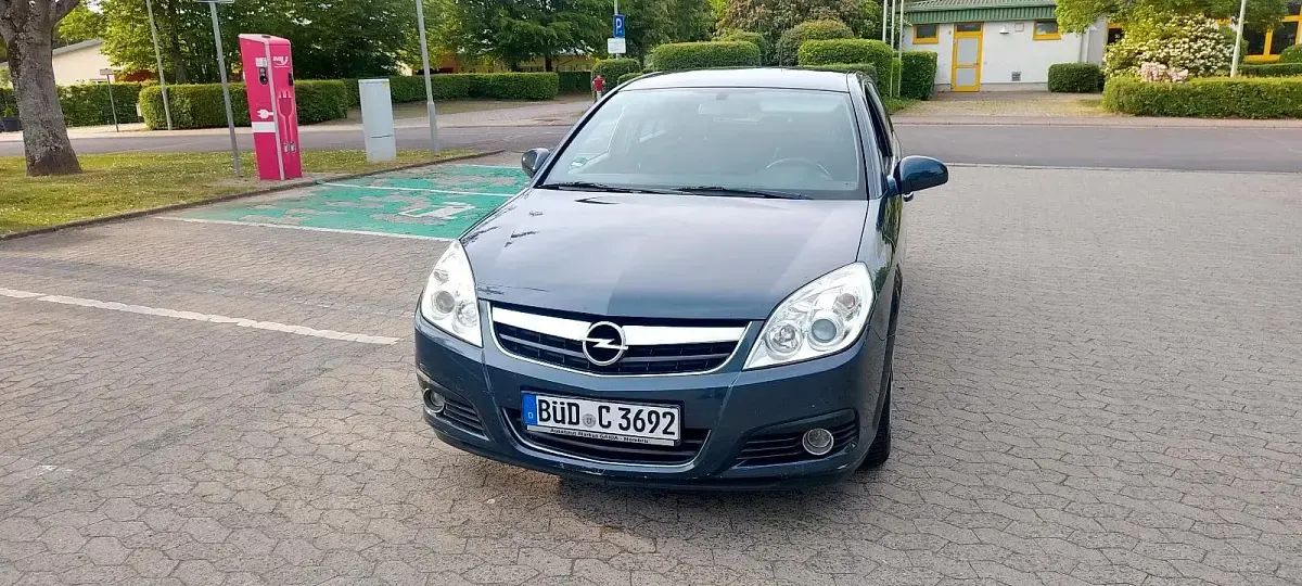 Gebraucht Opel Signum 140 PS (102 kW) 2006 Blau Kleinwagen