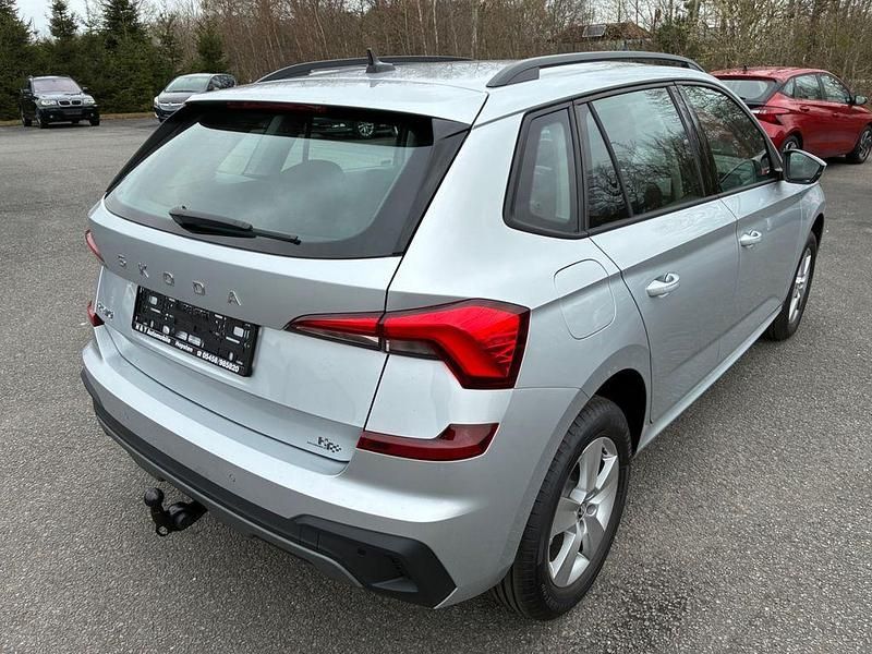 Neu Skoda Kamiq Selection 116 PS (85 kW) 2025 Silber SUV