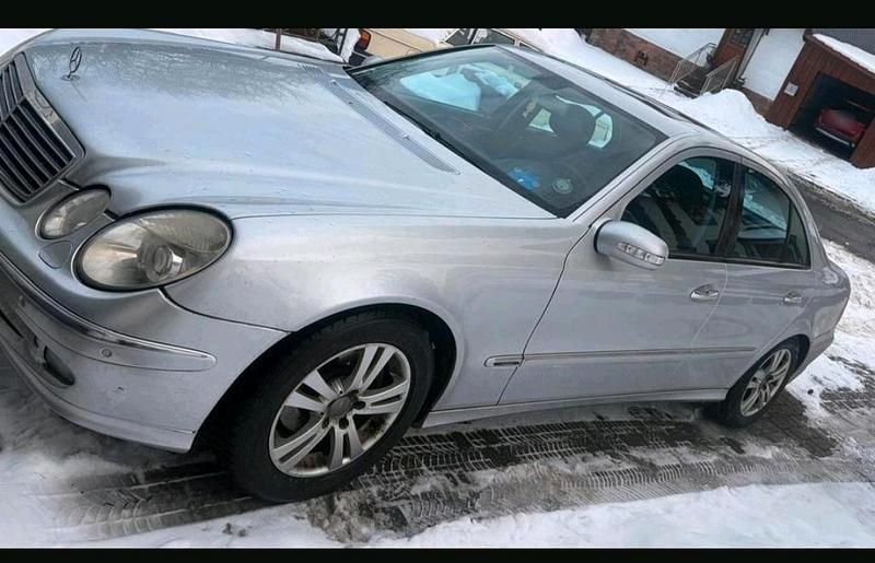 Gebraucht Mercedes E280 Elegance 191 PS (140 kW) 2005 Silber Limousine