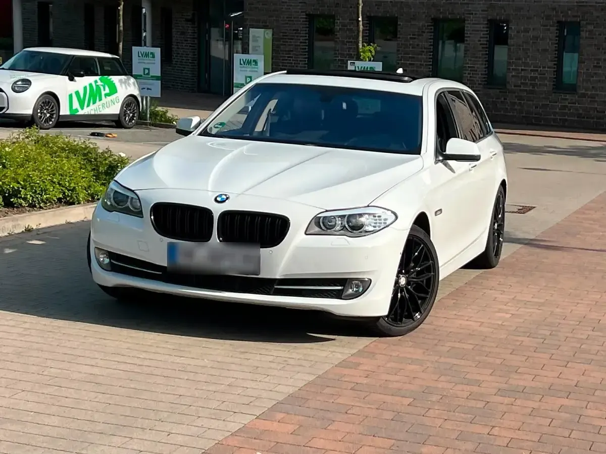 Gebraucht BMW 535 313 PS (230 kW) 2012 Weiß Kombi