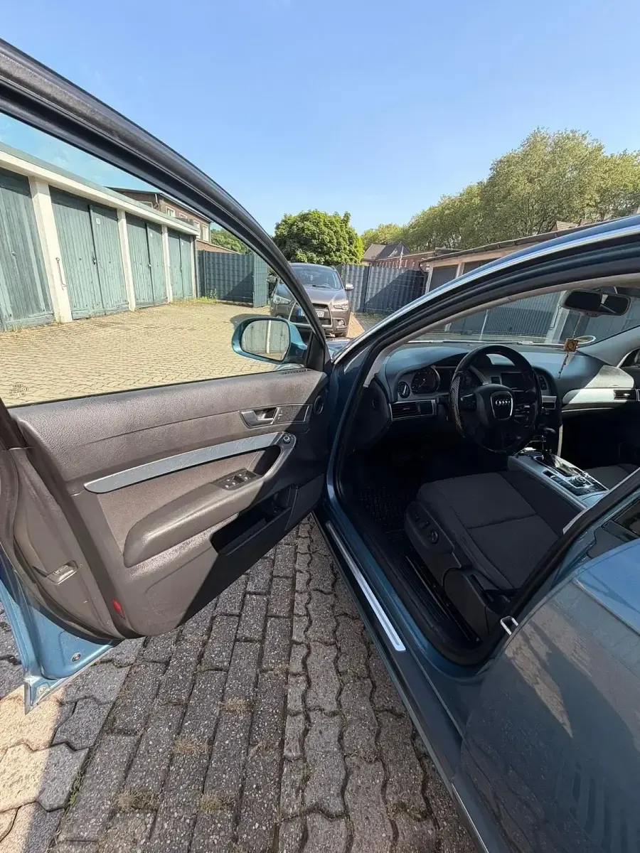 Gebraucht Audi A6 190 PS (139 kW) 2009 Blau Limousine