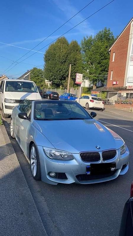 Gebraucht BMW 320 Cabriolet M Sport 170 PS (125 kW) 2013 Silber Cabrio