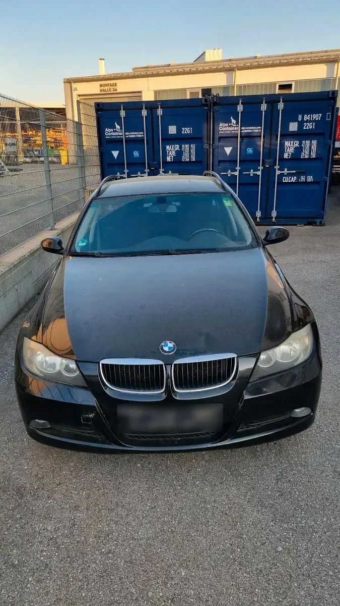 Gebraucht BMW 318 122 PS (89 kW) 2006 Schwarz Kombi