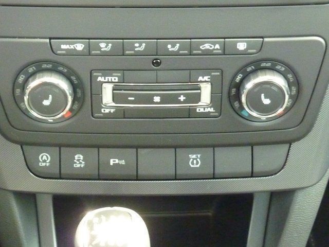 Gebraucht Skoda Yeti Adventure 122 PS (89 kW) 2015 Weiß SUV