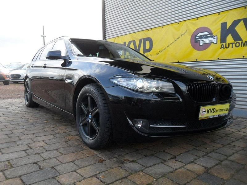 Schwarz Gebraucht 2011 BMW 520 Kombi | 11.750 € (Etwas zu teuer) - Bild 1/4