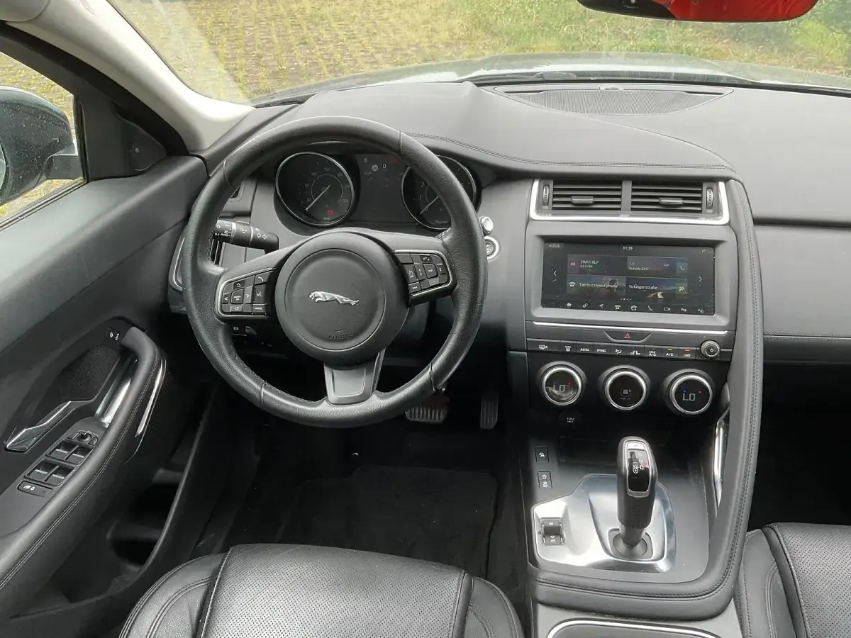 Occasion Jaguar E-Pace SE 250 PK (183 kW) 2018 Grijs SUV